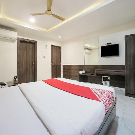 Oyo 10277 Hotel Delux Golden Ajmer Exterior foto