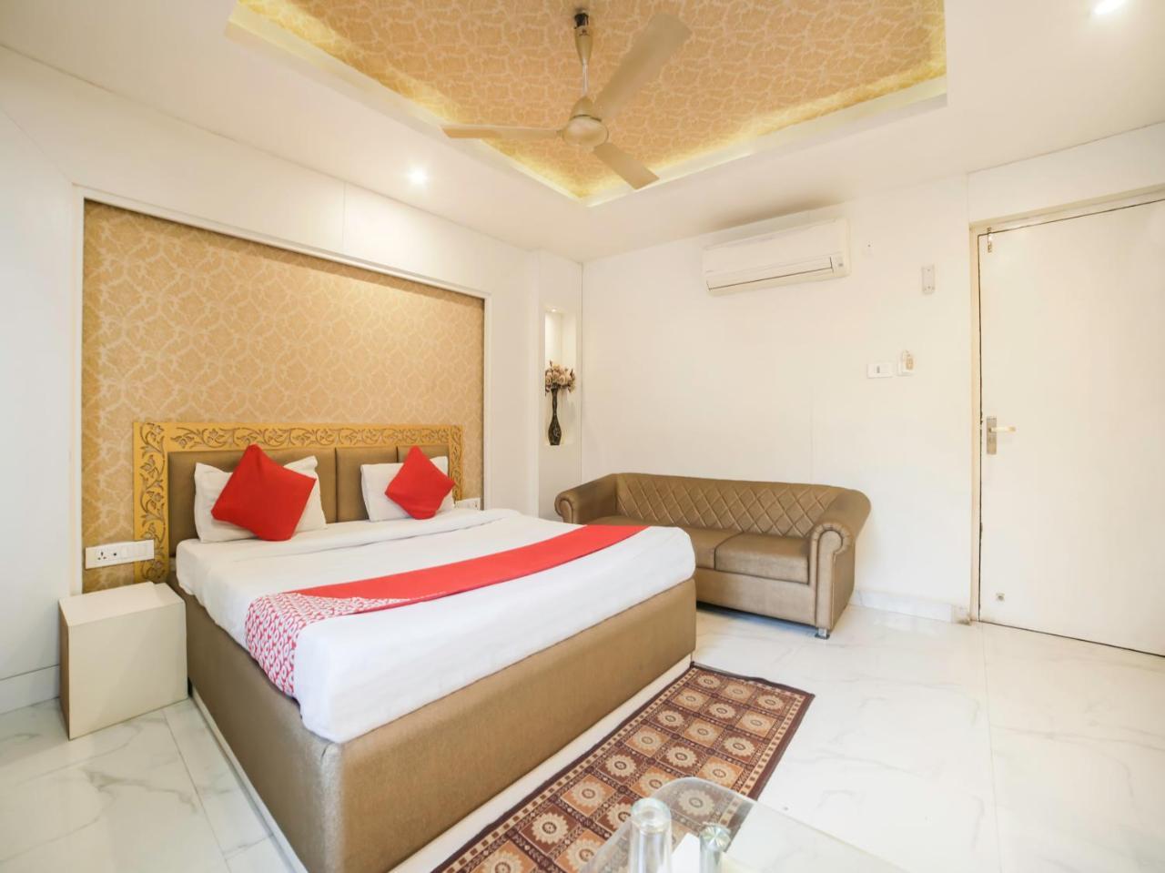 Oyo 10277 Hotel Delux Golden Ajmer Exterior foto